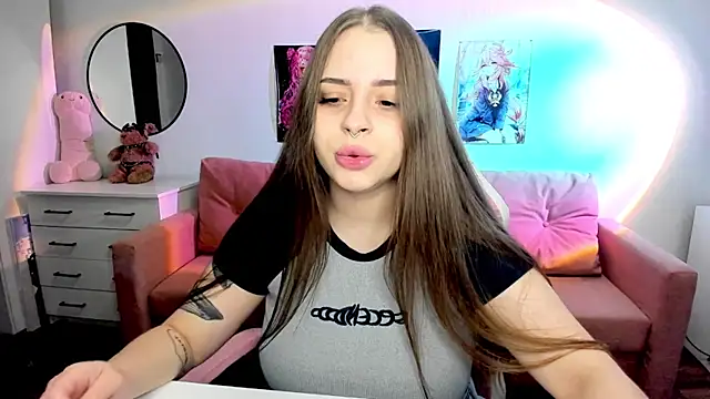 Snapshot of mistress_lain chatting on 10.28.25 mistress lain online show from 10.28.25