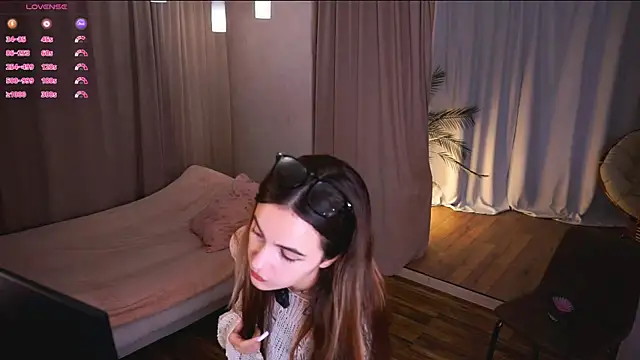 CupSizeGirl online show from 11.03.25