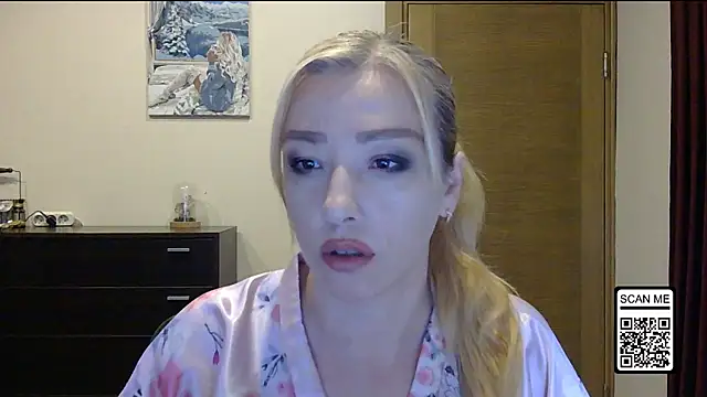 Wild Silk Desire online show from 10.14.25