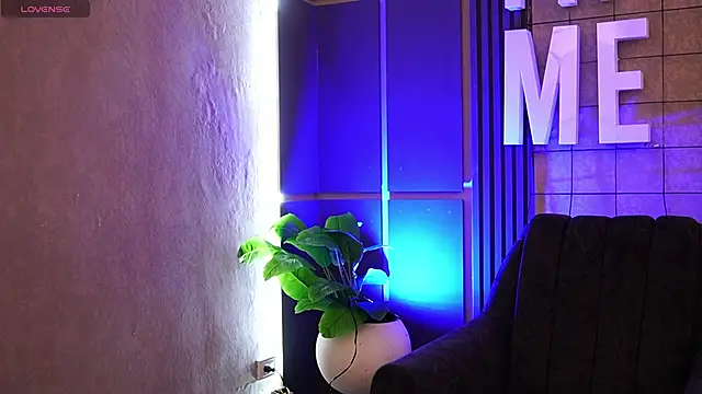 Susan wall online show from 10.15.25