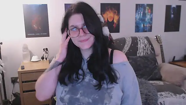 Snapshot of GothSuccubusBabe chatting on 11.15.25 GothSuccubusBabe online show from 11.15.25