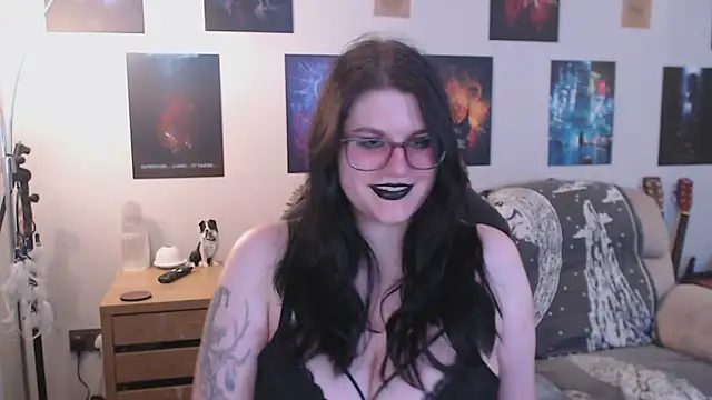 GothSuccubusBabe online show from 12.19.25