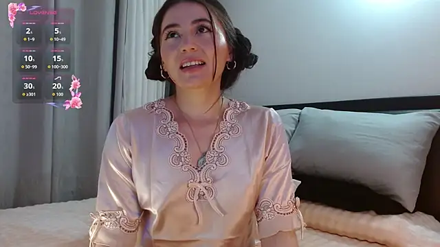 Salma Tori online show from 11.18.25