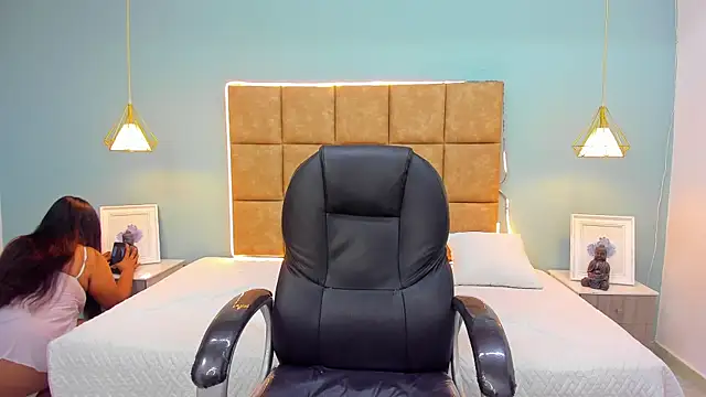 NaniXoxo18 online show from 11.10.25