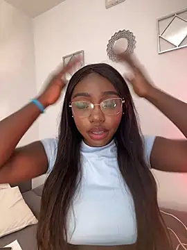 alissradiante1 online show from 04.09.26