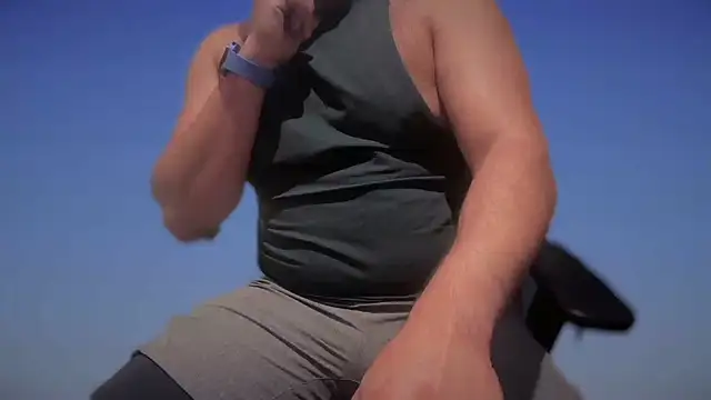 CloudyMuscleBeefy online show from 10.16.25