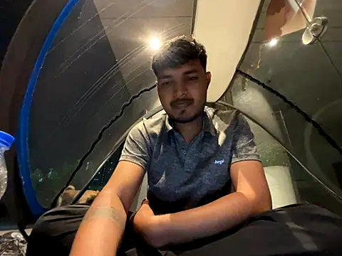 Snapshot of midnight_24 chatting on 10.25.25 midnight 24 online show from 10.25.25