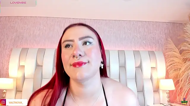 valt  online show from 10.10.25