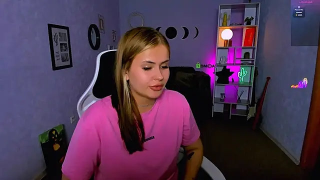 Snapshot of jeren_smile chatting on 09.13.25 jeren smile online show from 09.13.25