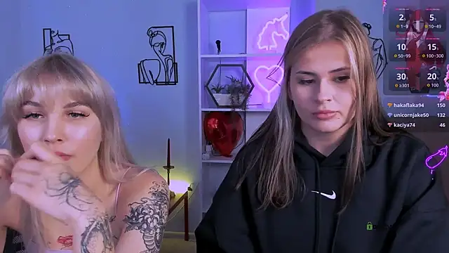 Snapshot of jeren_smile chatting on 09.15.25 jeren smile online show from 09.15.25