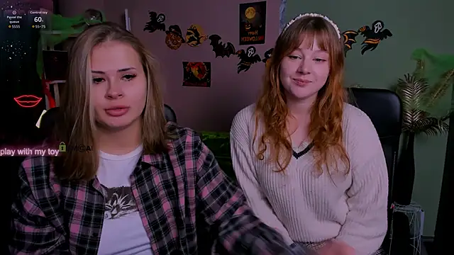 Snapshot of jeren_smile chatting on 10.25.25 jeren smile online show from 10.25.25