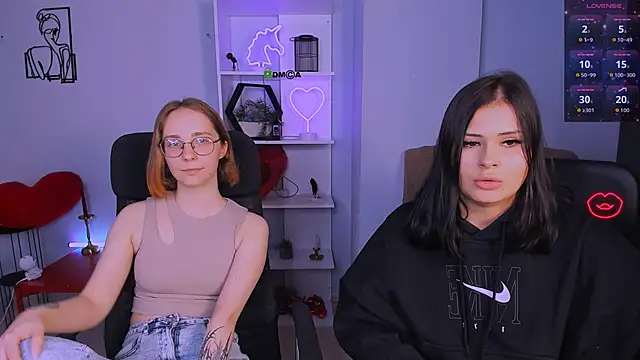 Snapshot of jeren_smile chatting on 11.13.25 jeren smile online show from 11.13.25