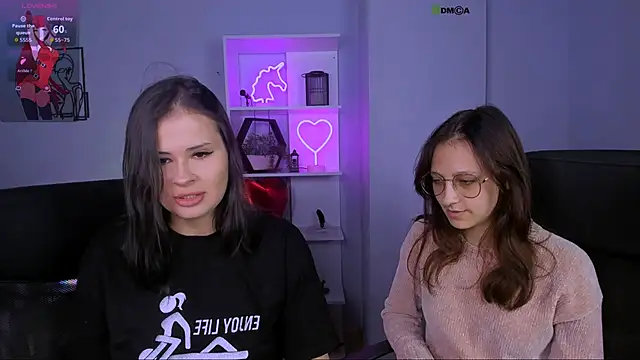 Snapshot of jeren_smile chatting on 11.18.25 jeren smile online show from 11.18.25