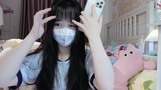 Snapshot of love-uiui chatting on 10.07.25 love-uiui online show from 10.07.25