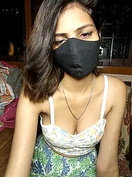 Snapshot of Isha_Sax chatting on 09.22.25 Isha Sax online show from 09.22.25