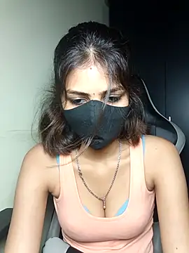 Snapshot of Isha_Sax chatting on 09.25.25 Isha Sax online show from 09.25.25