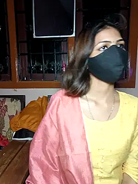 Snapshot of Isha_Sax chatting on 10.03.25 Isha Sax online show from 10.03.25