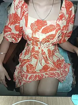 Snapshot of Isha_Sax chatting on 10.24.25 Isha Sax online show from 10.24.25