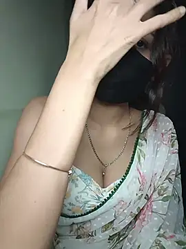 Snapshot of Isha_Sax chatting on 11.07.25 Isha Sax online show from 11.07.25