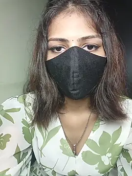 Snapshot of Isha_Sax chatting on 11.11.25 Isha Sax online show from 11.11.25