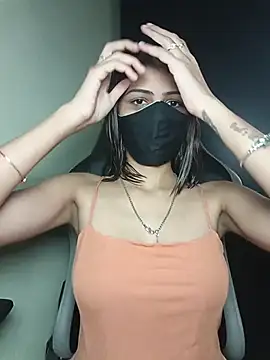 Snapshot of Isha_Sax chatting on 11.16.25 Isha Sax online show from 11.16.25