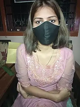 Snapshot of Isha_Sax chatting on 11.19.25 Isha Sax online show from 11.19.25