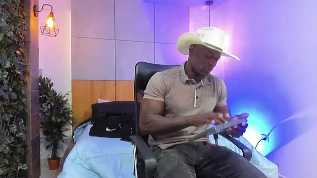 MarcusBlack  online show from 09.23.25