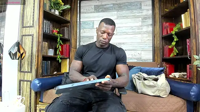 MarcusBlack  online show from 05.26.26