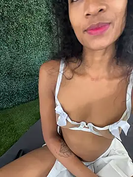 Snapshot of SweetCheeksXXX chatting on 06.19.26 SweetCheeksXXX online show from 06.19.26