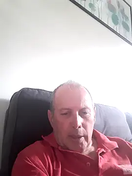 Snapshot of Vince072 chatting on 09.13.25 Vince072 online show from 09.13.25