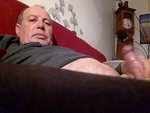 Snapshot of Vince072 chatting on 02.02.26 Vince072 online show from 02.02.26