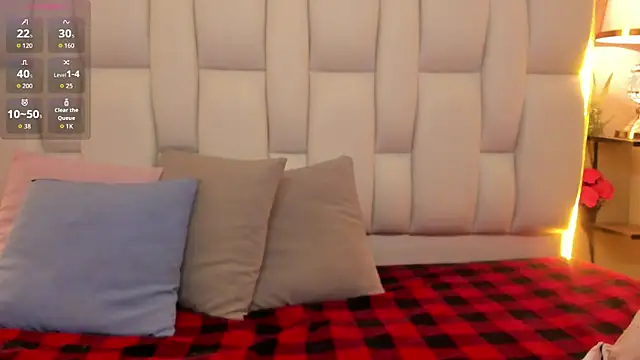 Snapshot of Amandacooper2 chatting on 11.03.25 Amandacooper2 online show from 11.03.25