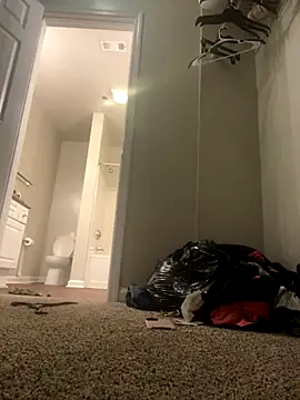 Snapshot of lovergirll555 chatting on 11.30.25 lovergirll555 online show from 11.30.25