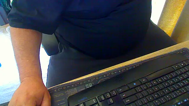 Snapshot of latexsub75 chatting on 02.10.26 latexsub75 online show from 02.10.26