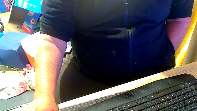 Snapshot of latexsub75 chatting on 07.26.26 latexsub75 online show from 07.26.26