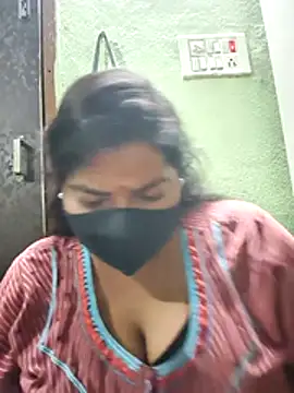 Liyaa 24 online show from 02.22.26