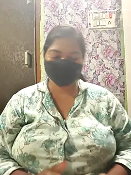 Liyaa 24 online show from 03.21.26