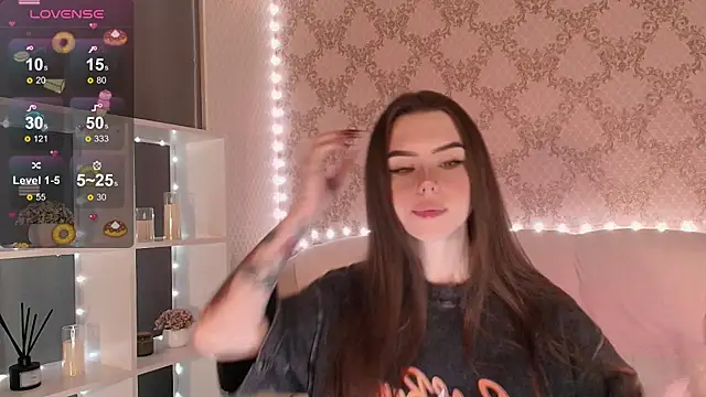 HolyMiax online show from 11.18.25