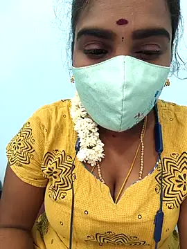 Snapshot of Tamil_riyalini12 chatting on 09.27.25 Tamil riyalini12 online show from 09.27.25