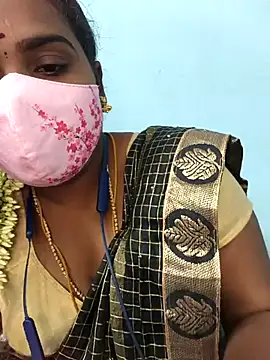 Snapshot of Tamil_riyalini12 chatting on 03.18.26 Tamil riyalini12 online show from 03.18.26