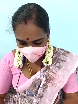 Snapshot of Tamil_riyalini12 chatting on 04.08.26 Tamil riyalini12 online show from 04.08.26