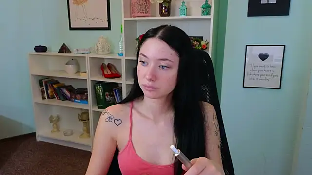 Snapshot of Ivanna__Rose chatting on 10.29.25 Ivanna Rose online show from 10.29.25