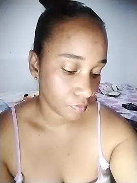 EbonyHorrny online show from 10.18.25