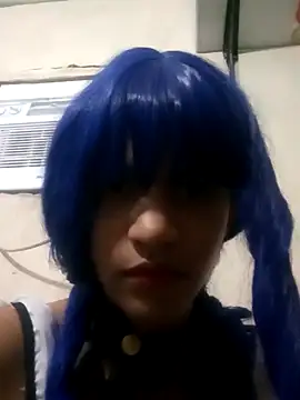 Snapshot of famousfox-69 chatting on 10.20.25 famousfox-69 online show from 10.20.25