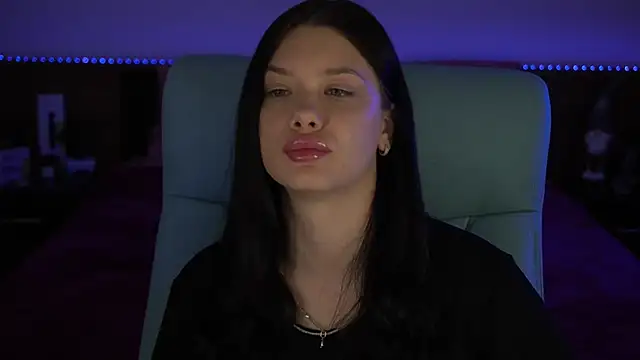 Snapshot of ReginaWine chatting on 11.03.25 ReginaWine online show from 11.03.25