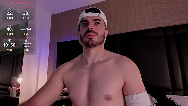 AxelThompson  online show from 11.07.25