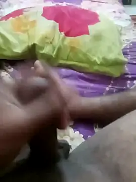 Snapshot of zim200 chatting on 04.01.26 zim200 online show from 04.01.26