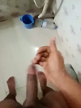 Snapshot of zim200 chatting on 04.05.26 zim200 online show from 04.05.26