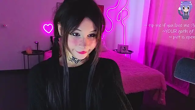 Snapshot of your_little_eva chatting on 02.16.26 your little eva online show from 02.16.26