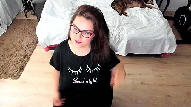 Snapshot of Squirt_Kimm chatting on 09.17.25 Squirt Kimm online show from 09.17.25